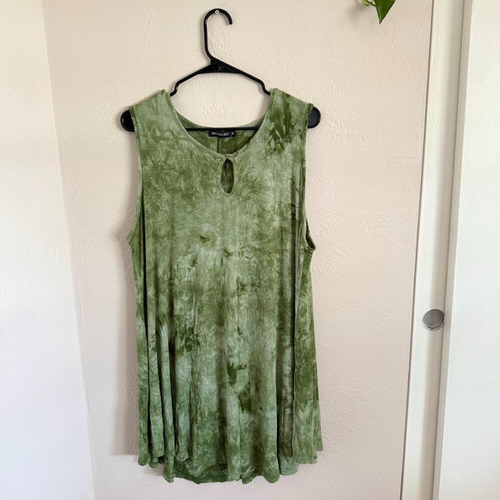 Monnuro Tie-Dye Green Cover-Up – Size 3X (Excellent Used Condition)